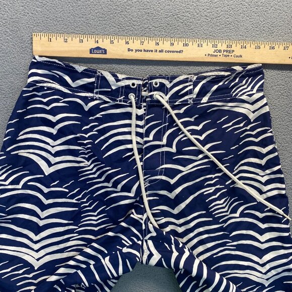 Vineyard Vines Baord Shorts Mens 30 Blue White Gull Wing Silhouette Bathing Suit - Picture 4 of 14